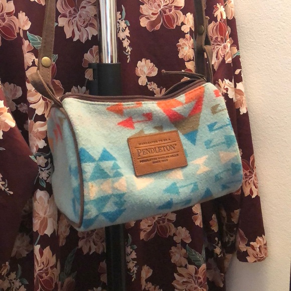 pendleton travel bags